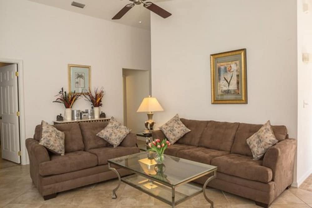 Family Villa, Private Pool, Garden Area photo 1