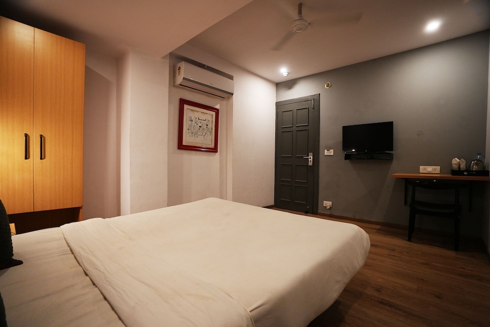 Standard Room - Photo 9