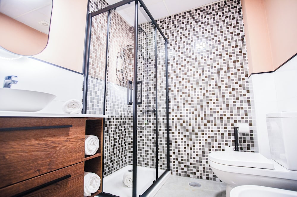 Apartment, 2 Bedrooms - Photo 15