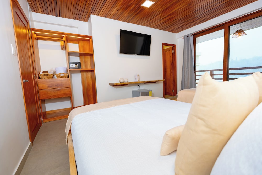Superior Double Room, Bay View photo 2