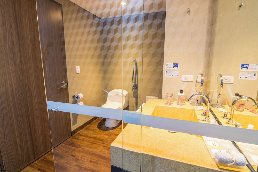 Superior Twin Room, 2 Double Beds photo 2