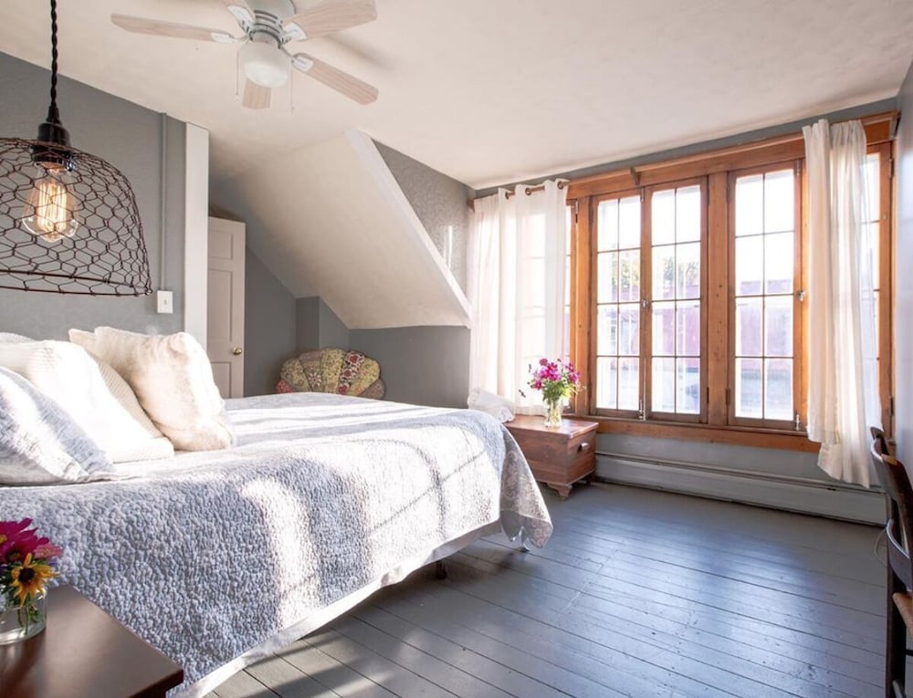 Premier Room (5)
