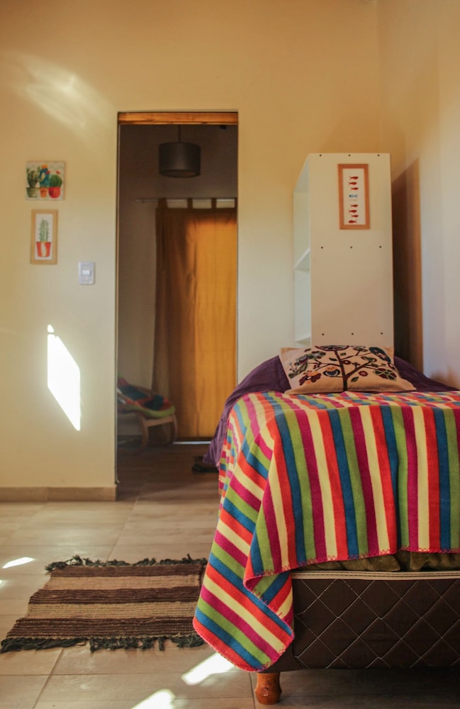 House, 2 Bedrooms photo 1