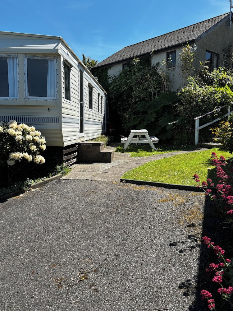 Mobile Home, 3 Bedrooms (Caravan 6 Pet-Free)
