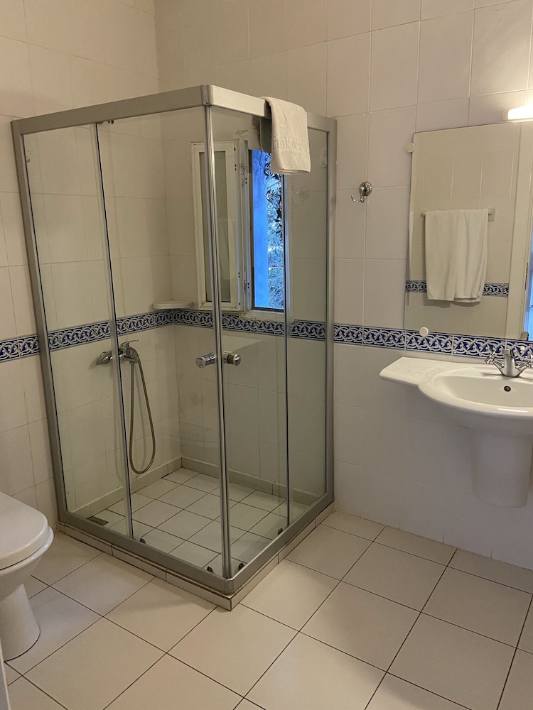 Standard Suite, Garden View - Photo 14