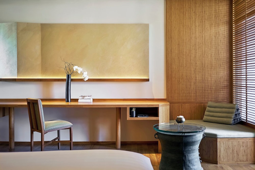 Ocean Deluxe Room photo 2
