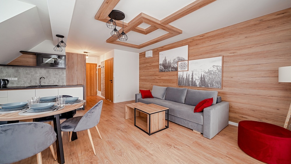Apartment (G9) photo 1
