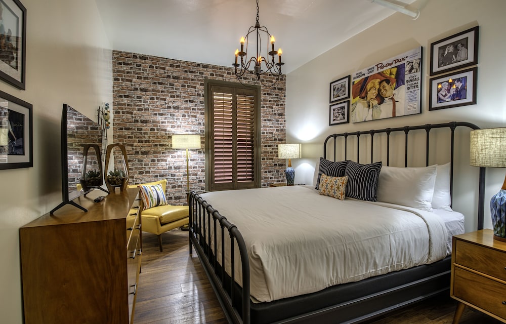 Standard Room (Pillow Talk) photo 1