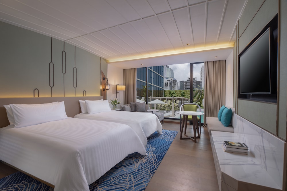 Premier Pool View Connect Room photo 3