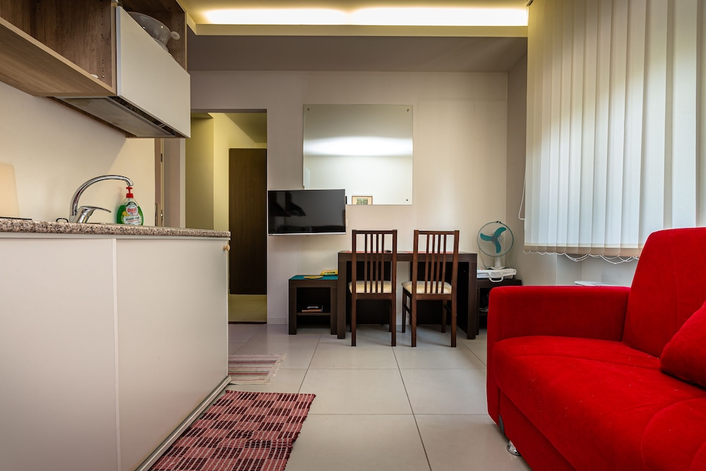 Comfort Quadruple Room, City View photo 3