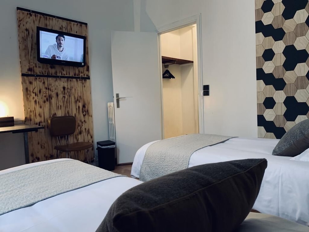 Twin Room, Non Smoking photo 3