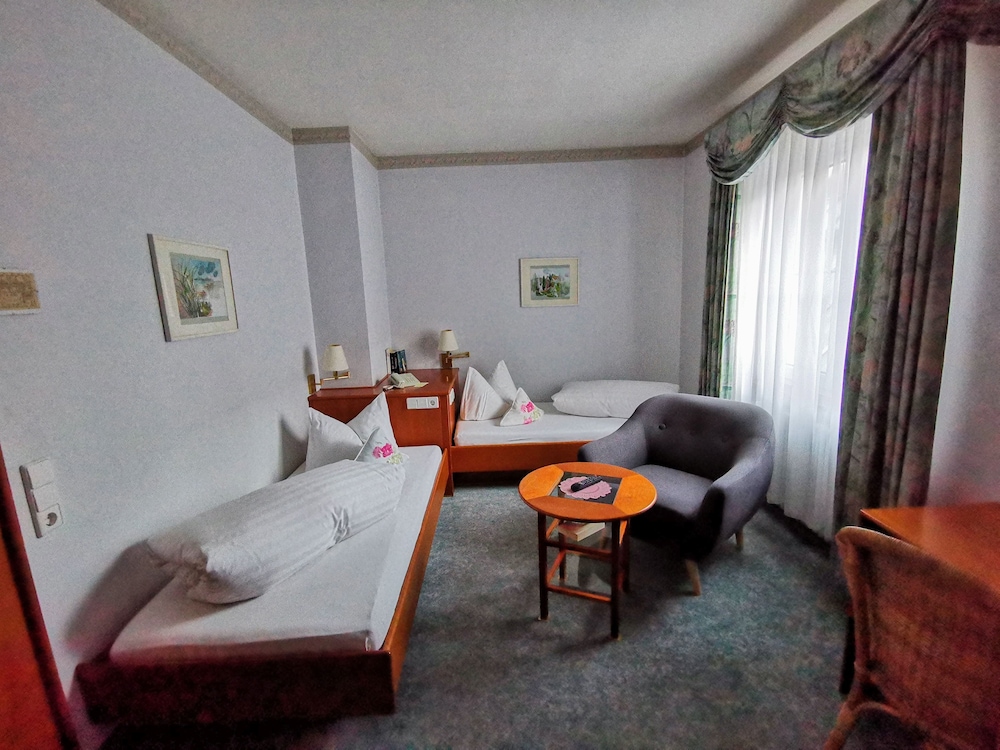 Standard Twin Room photo 1