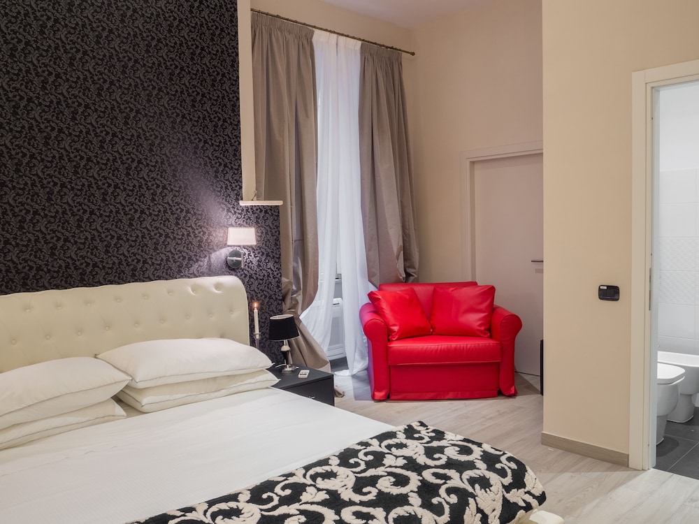 Classic Double Room, 1 Queen Bed photo 2