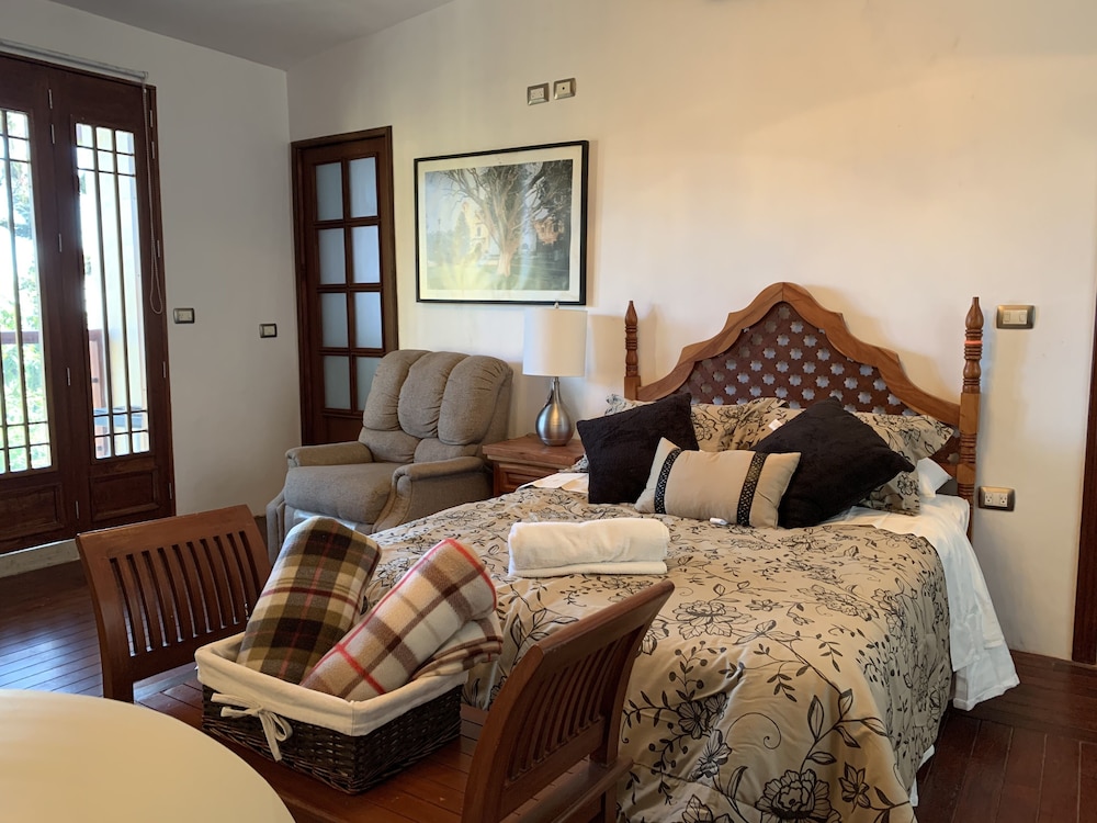 Luxury Room, Fireplace