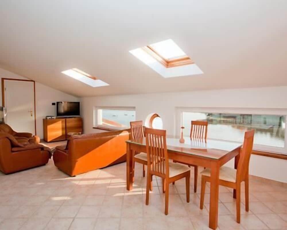 Family Apartment, 2 Bedrooms, Kitchen, Garden Area photo 3