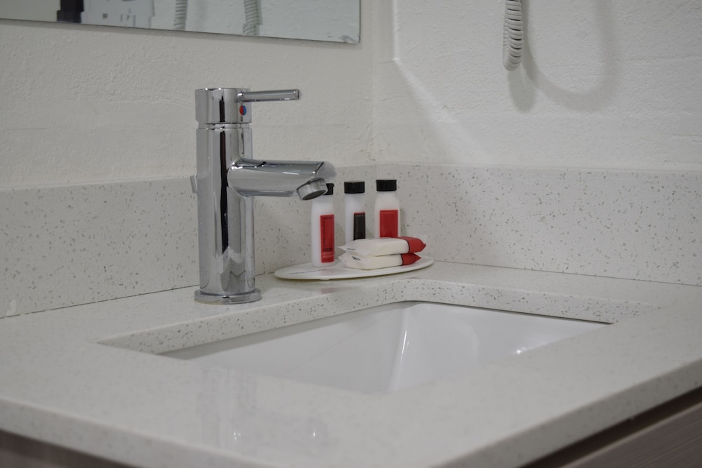 Room, 2 Queen Beds, Accessible, Non Smoking (Mobility) - Photo 6