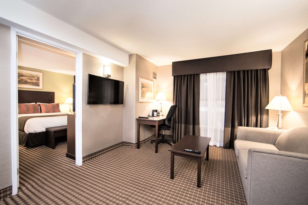 Suite, 1 King Bed, Non Smoking, Fireplace photo 3