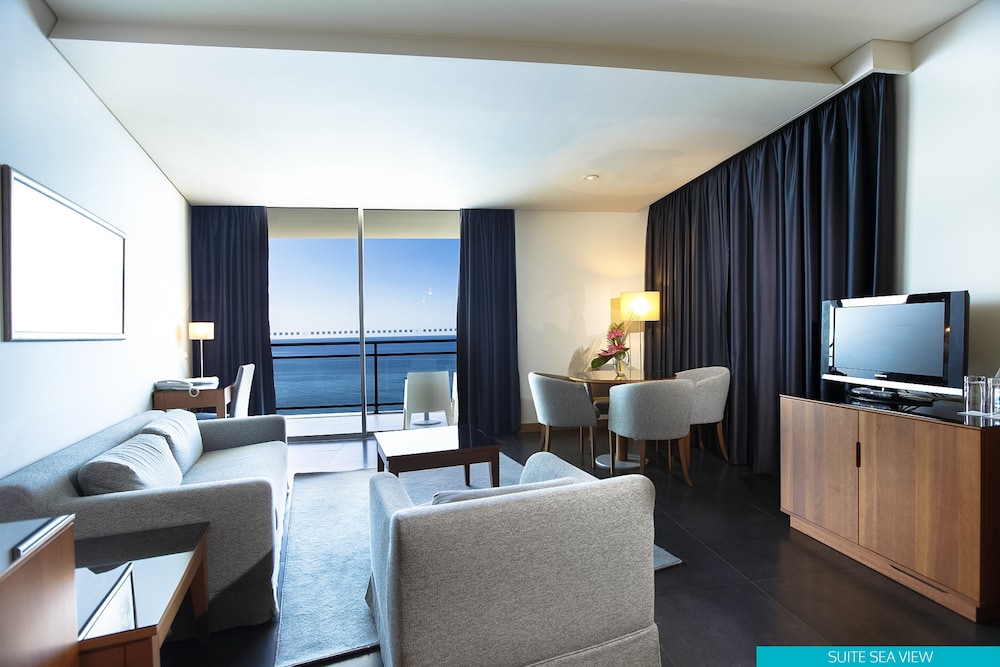 Suite, Ocean View - Photo 1