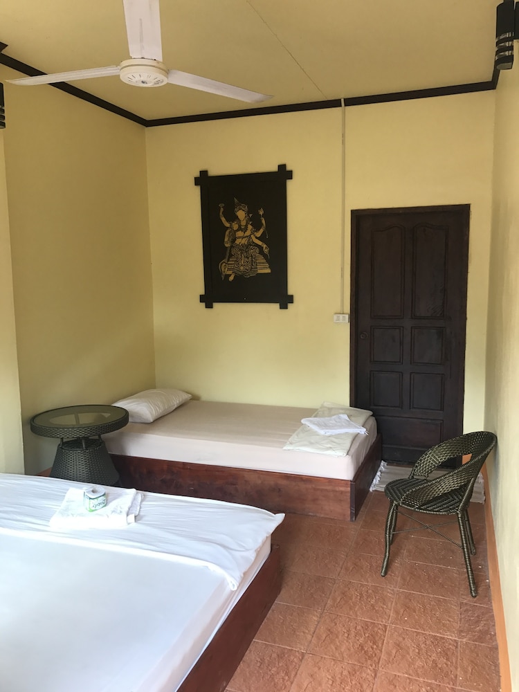Standard Triple Room, 1 Bedroom, River View, Mountainside photo 2