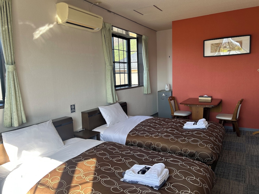 1F Western-style Twin Room, Non Smoking photo 1