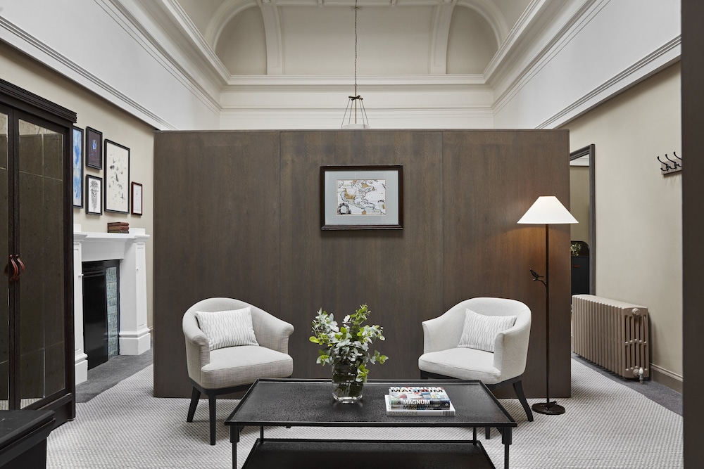 Suite, 1 Bedroom (Charlotte Square View)