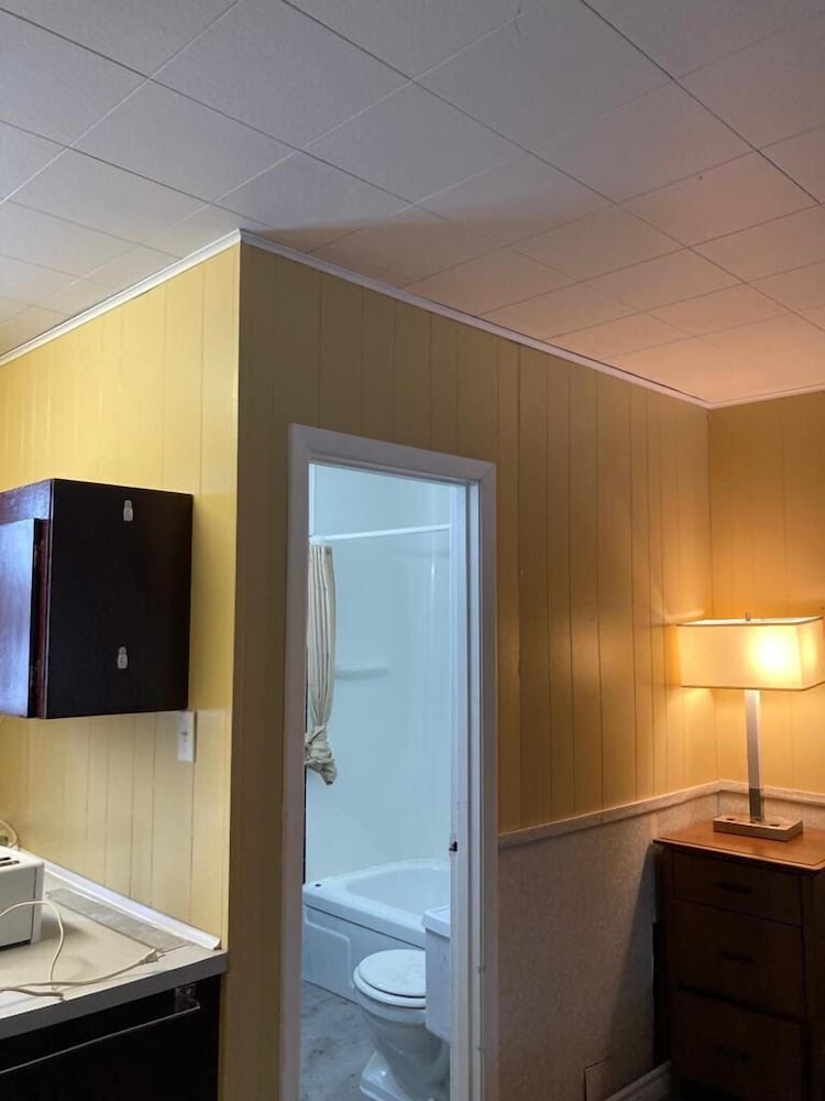 Classic Room, 1 Queen Bed, Kitchenette photo 1