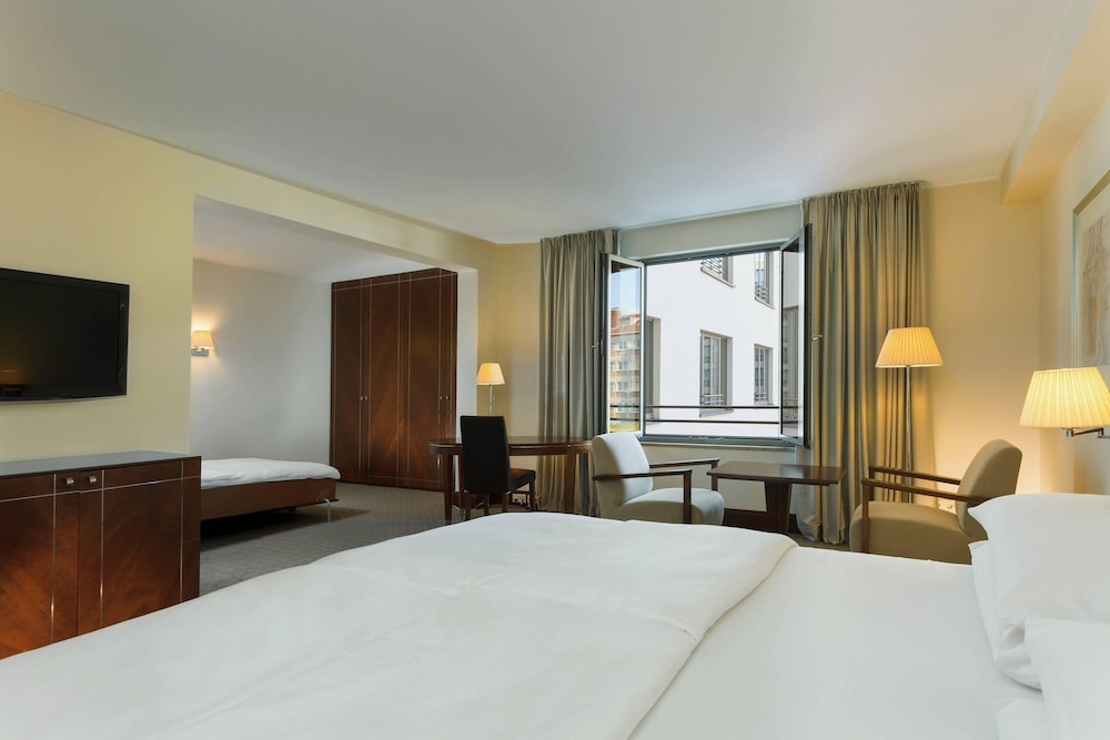 Executive-Zimmer mit zwei Einzelbetten photo