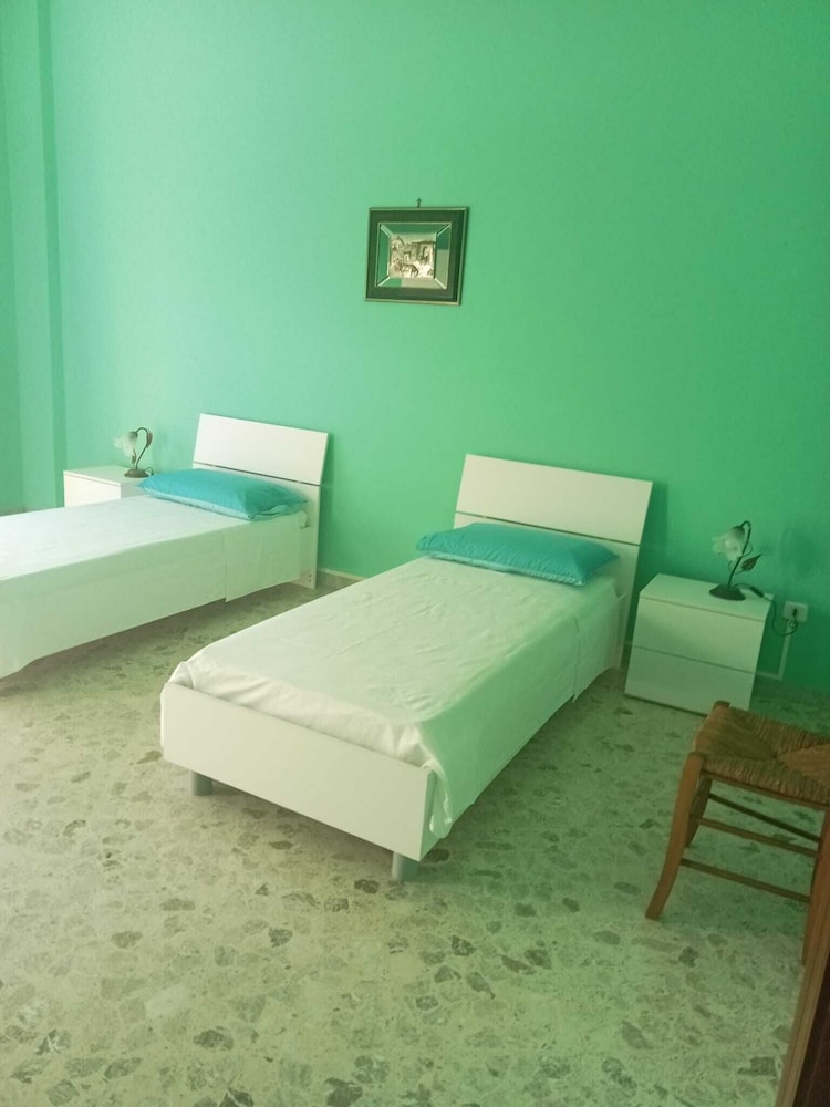 Room, 1 Twin Bed photo 1