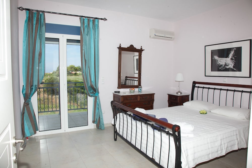 Villa, 3 Bedrooms, Pool Access