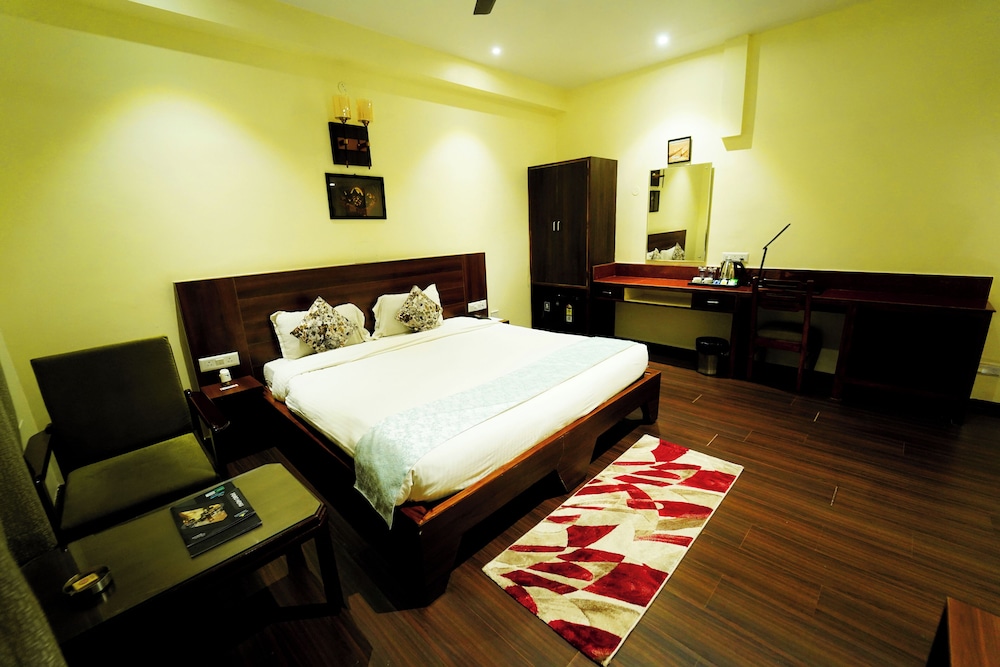 Executive Room - Photo 7