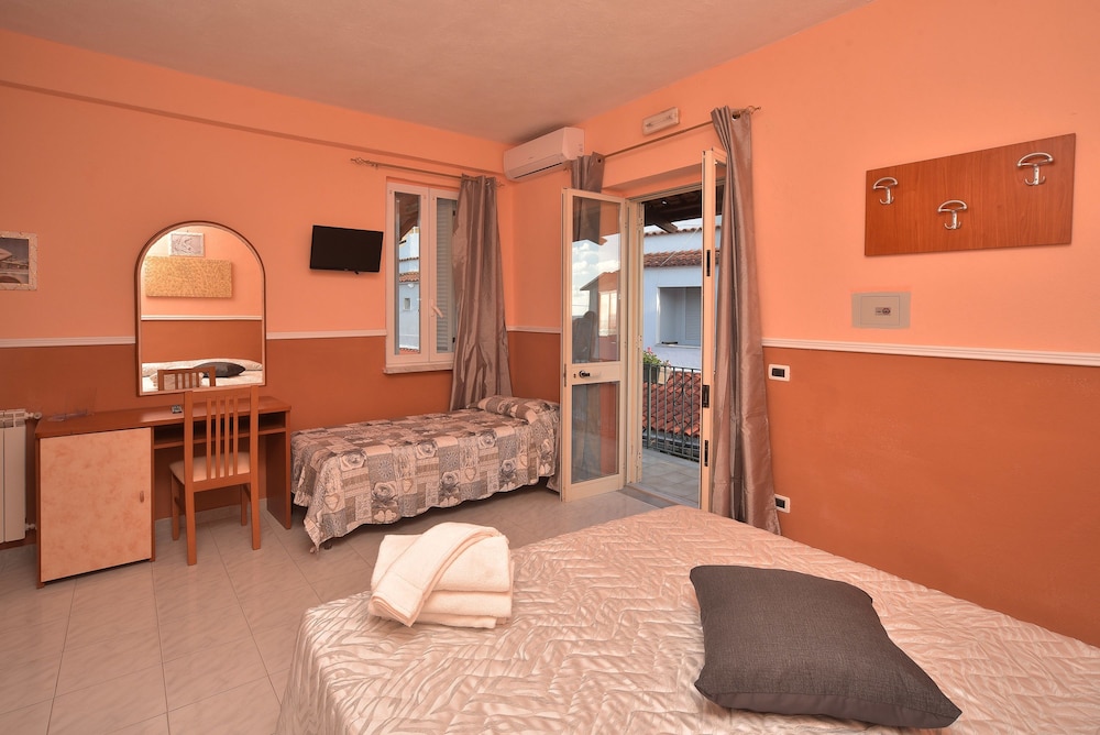 Triple Room photo 1