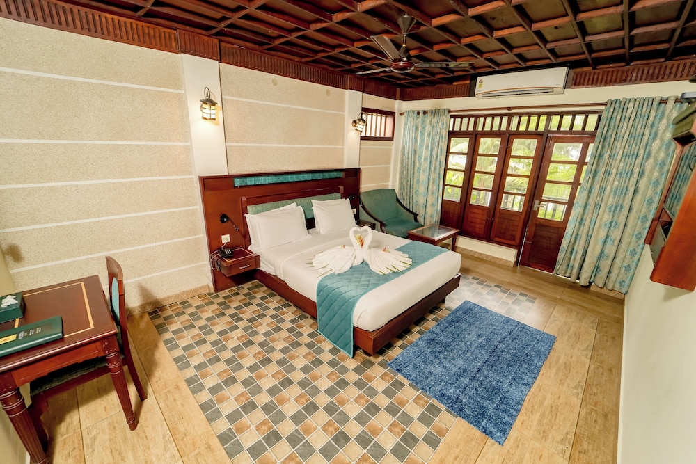 Classic Twin Room, 1 Double Bed, Beach View photo 2