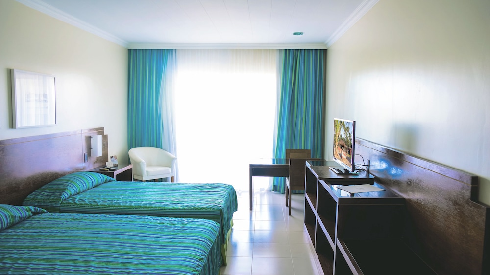 Deluxe Twin Room - Photo 6