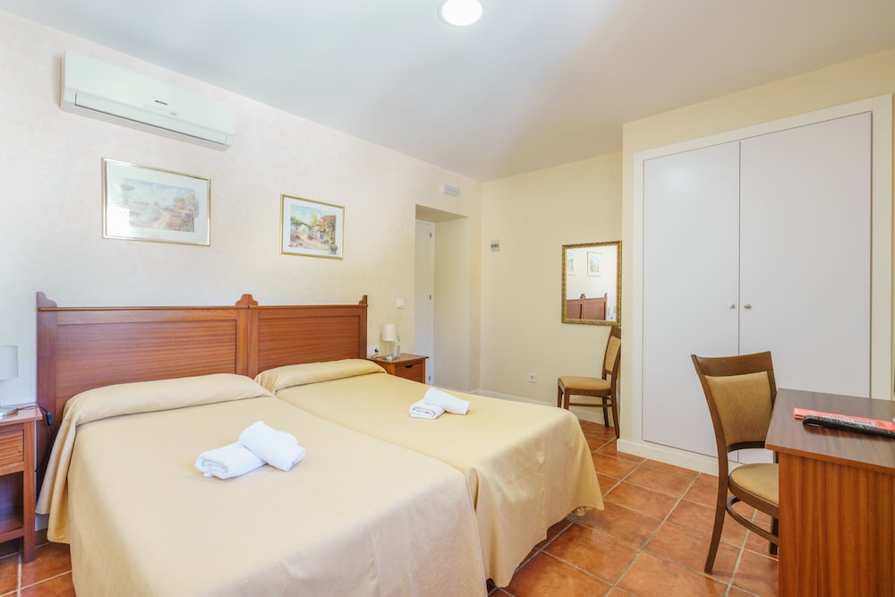Habitación Doble o con Dos Camas