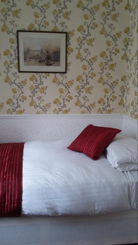 Single Room, Ensuite photo 1
