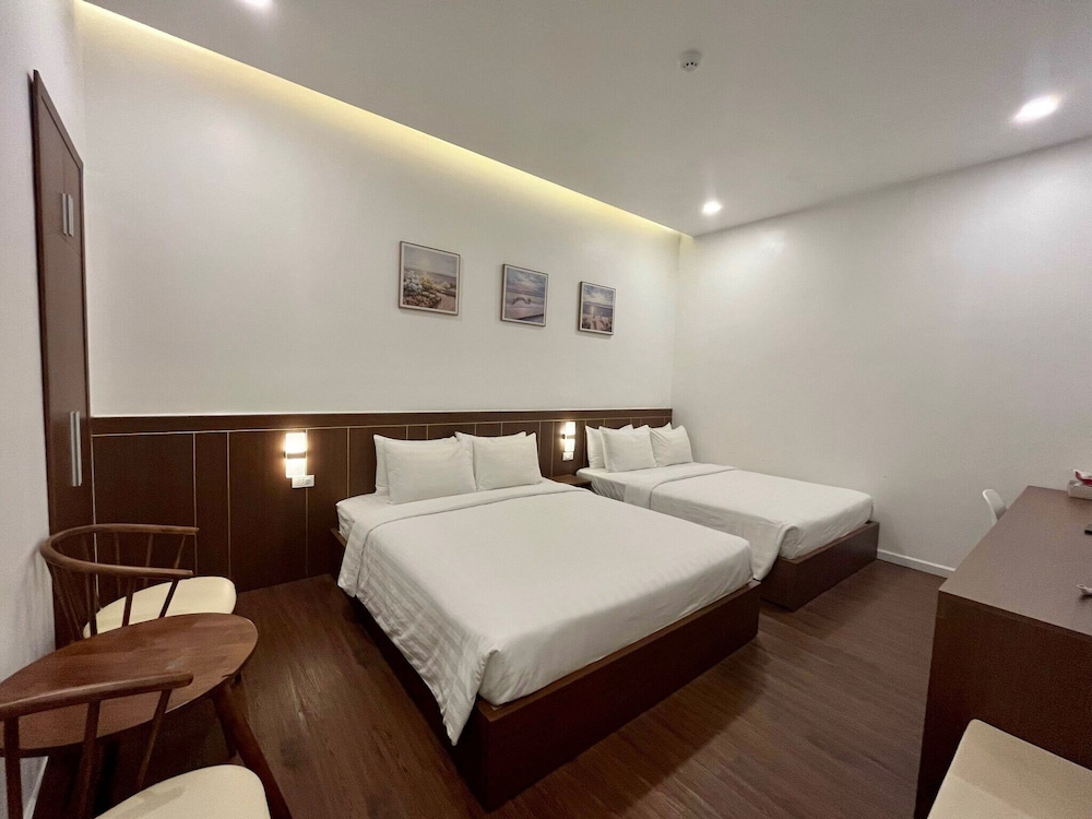 Superior Quadruple Room - Photo 2