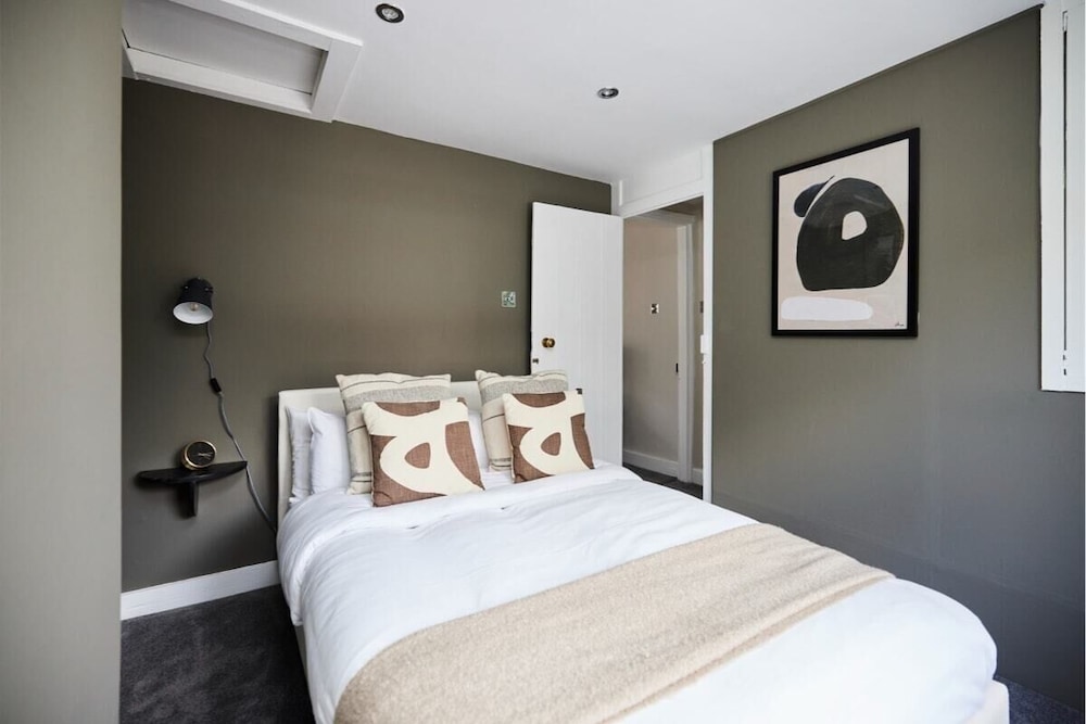 House (2 Bedrooms) photo 2