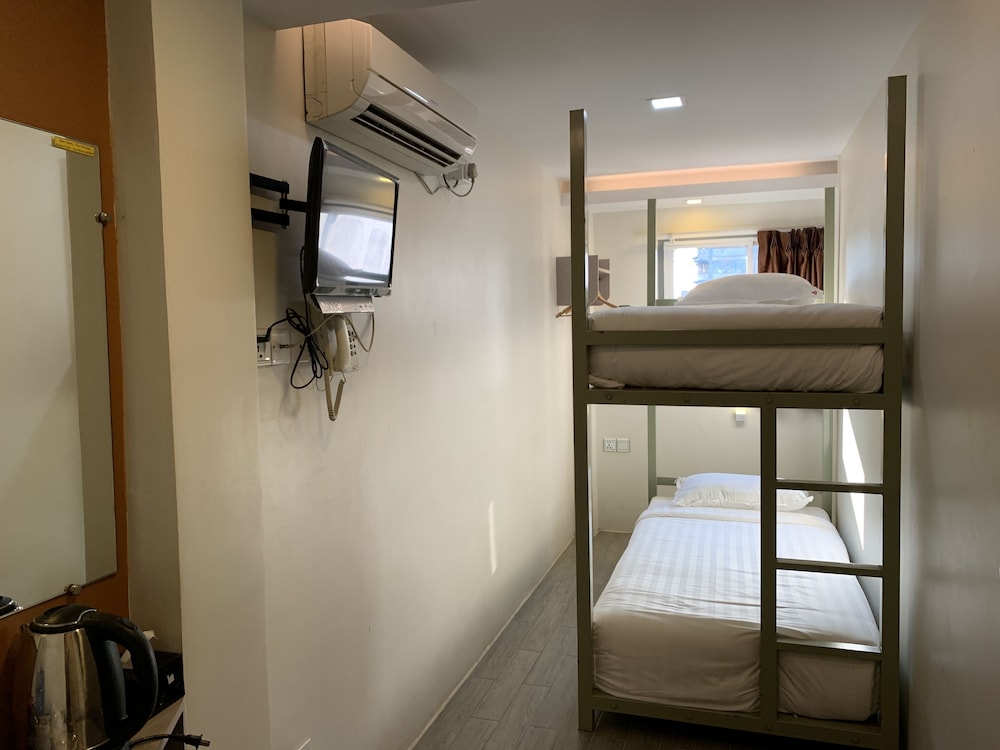Railway Twin Room photo 1