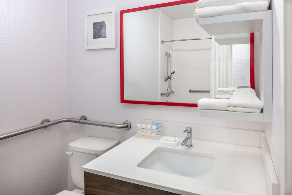 Room, Accessible - Photo 3