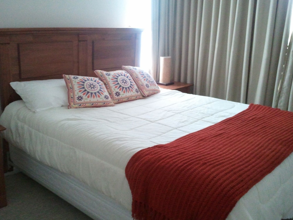 Apartment, 2 Bedrooms, Beach View photo 2