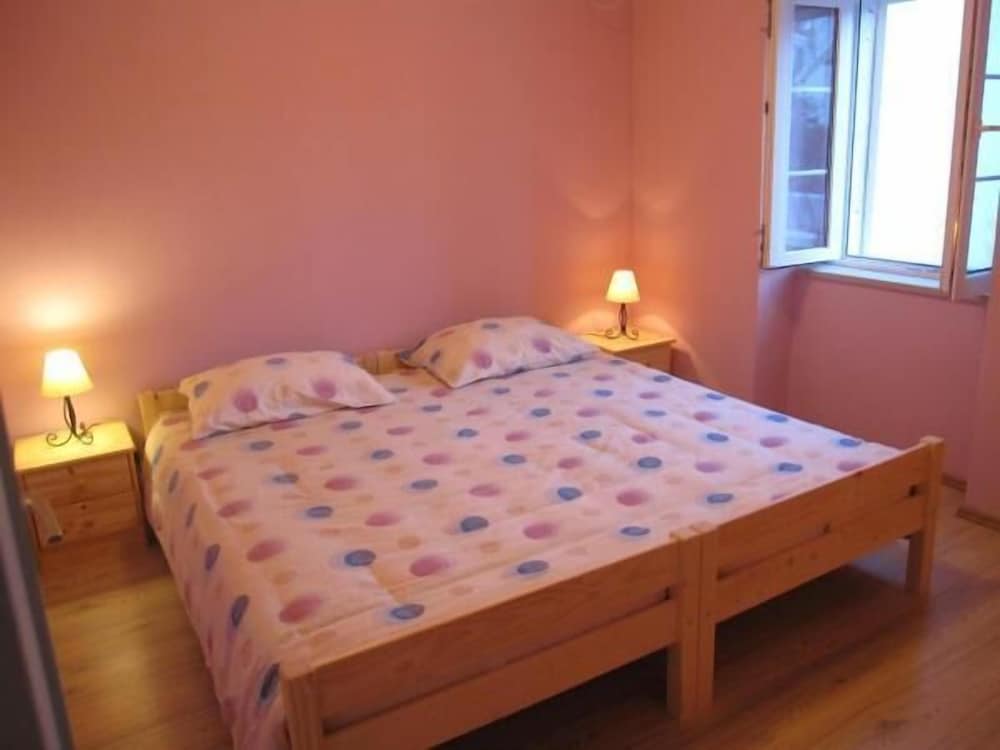 Apartment (Two Bedroom Apartment with Terrace)
