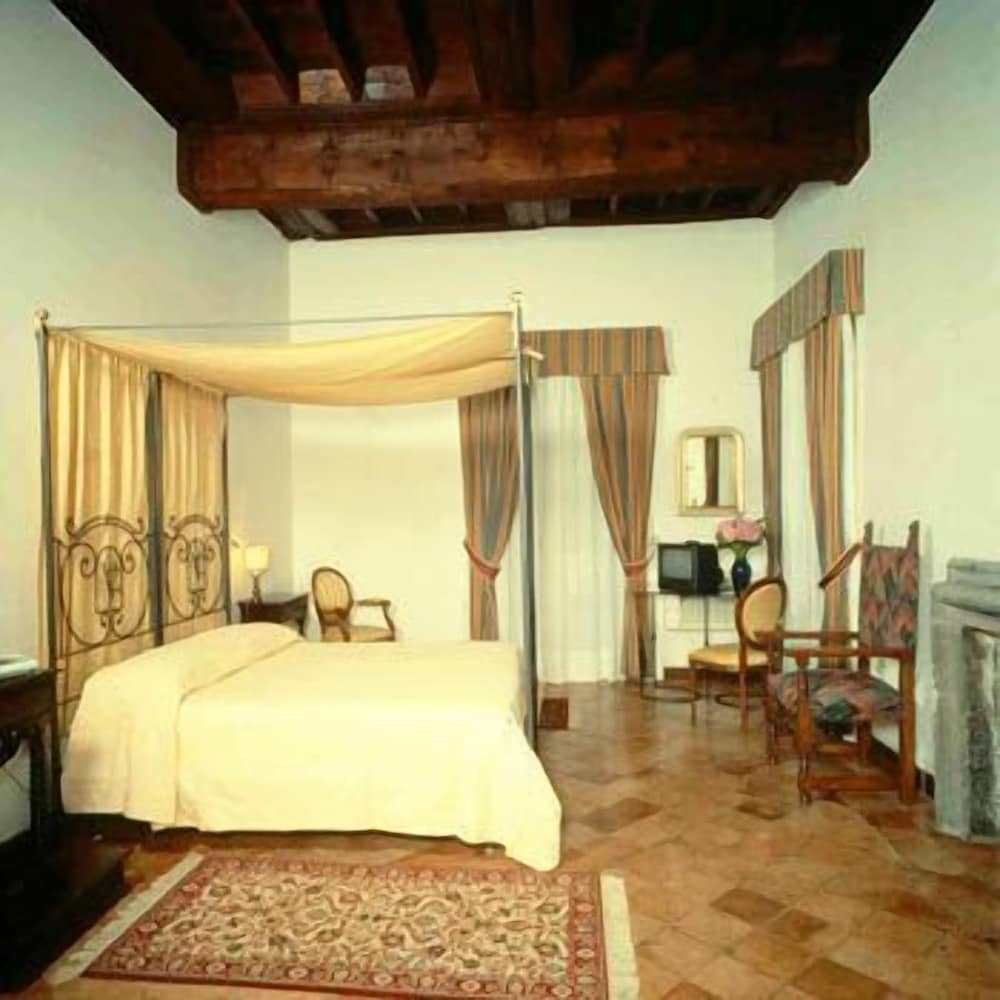 Standard Double Room Single Use photo 1