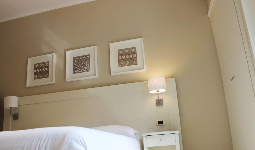 Superior Double Room, Sea View - Photo 4