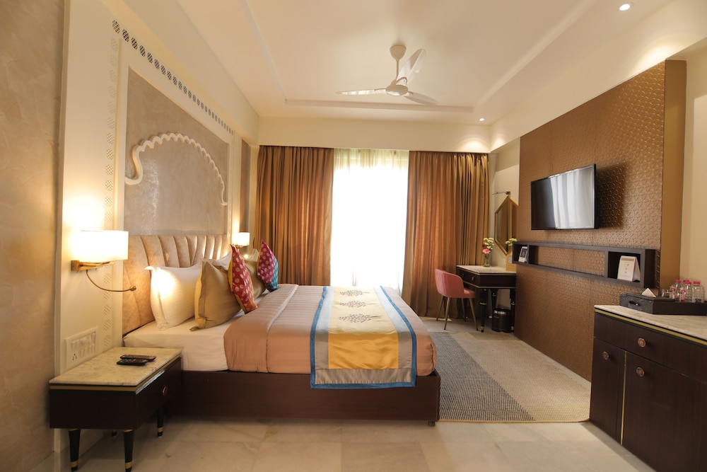 Superior Room - Photo 11