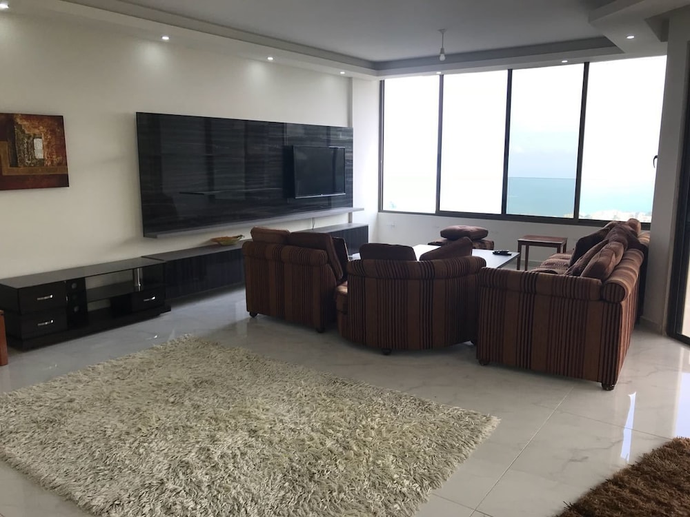 Apartment, 2 Bedrooms, Sea View photo 1