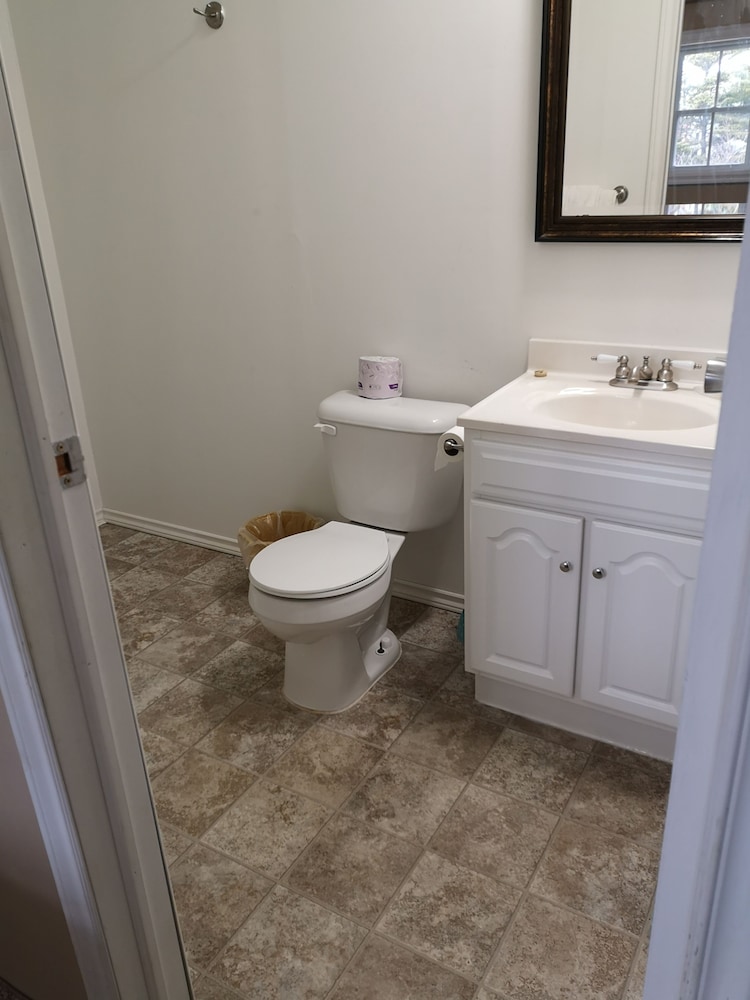 Studio Suite, 1 Queen Bed, Kitchenette photo 2