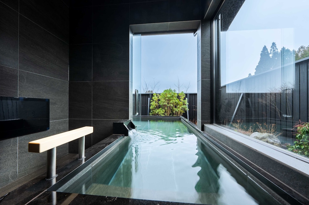 Luxury Villa Haku, Non Smoking (Cannot accommodate dietary and food allergy restrictions) photo 3