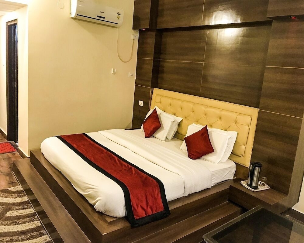 Deluxe Room - Photo 3