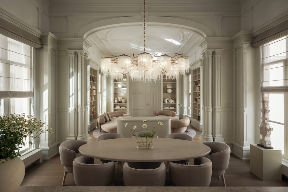 House (Library)