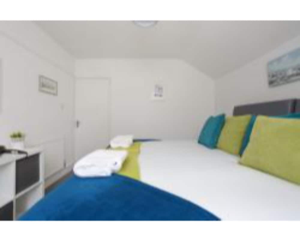 Apartment, Private Bathroom, City View (2 Bedroom Apartment) photo 3